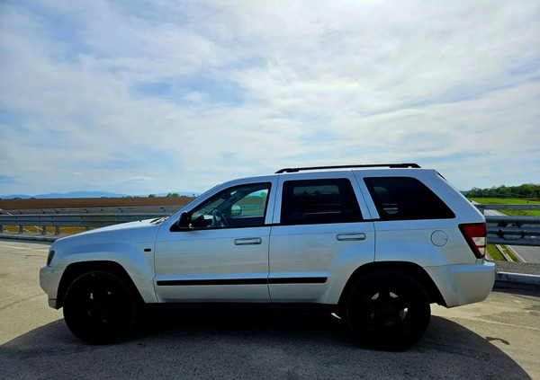 Jeep Grand Cherokee cena 29999 przebieg: 356468, rok produkcji 2005 z Nysa małe 211